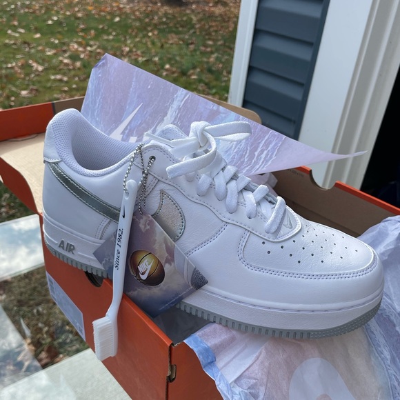 Air Force 1 Low Retro - Picture 1 of 6